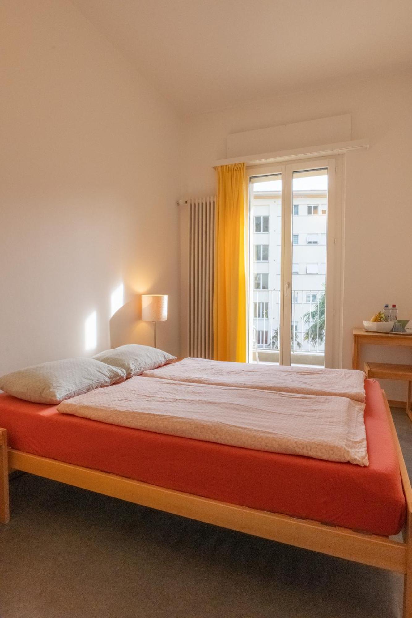 Locarno Youth Hostel Exteriör bild